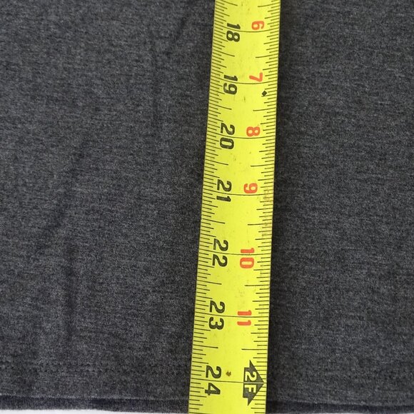 Lot of 2 Investments Essentials Sleeveless Mock Neck Top Women Size S Gray Red - Picture 9 of 9